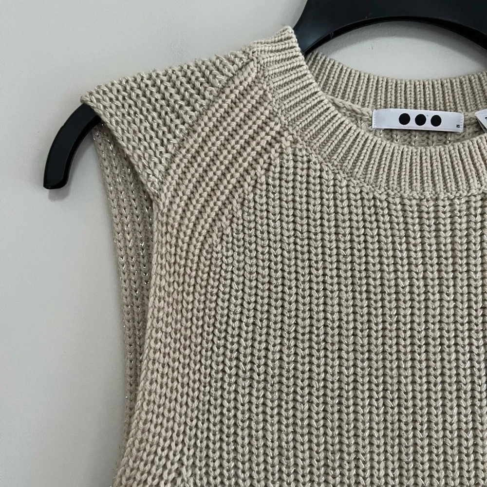 Three Dots Metallic Sleeveless Sweater Knit Tunic in Oatmeal/Silver, size XS